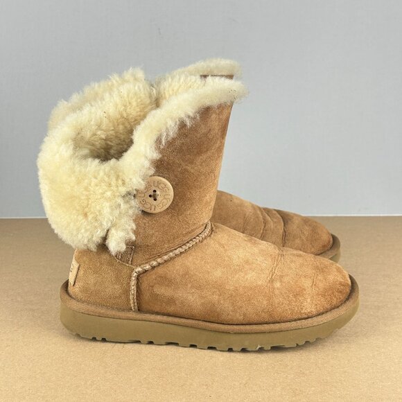 UGG Bailey Button Ankle Boots Womens 6 Chestnut Tan Suede Pull On Shearling - Picture 3 of 10